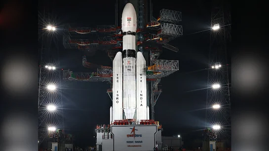 अंतरिक्ष में भारत की बढ़ती शक्ति LVM3-M6 और ISRO