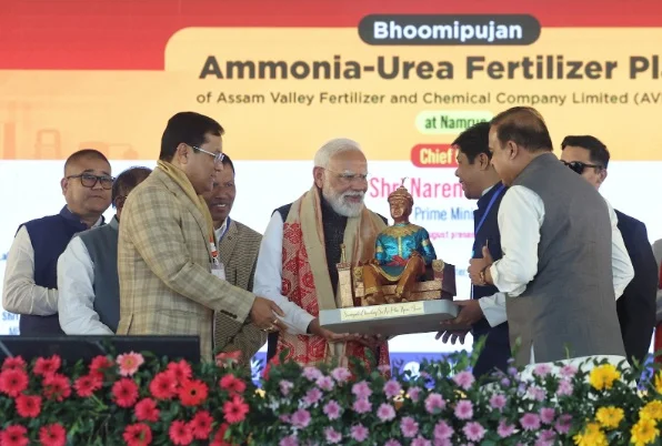 असम में यूरिया प्लांट का शिलान्यास